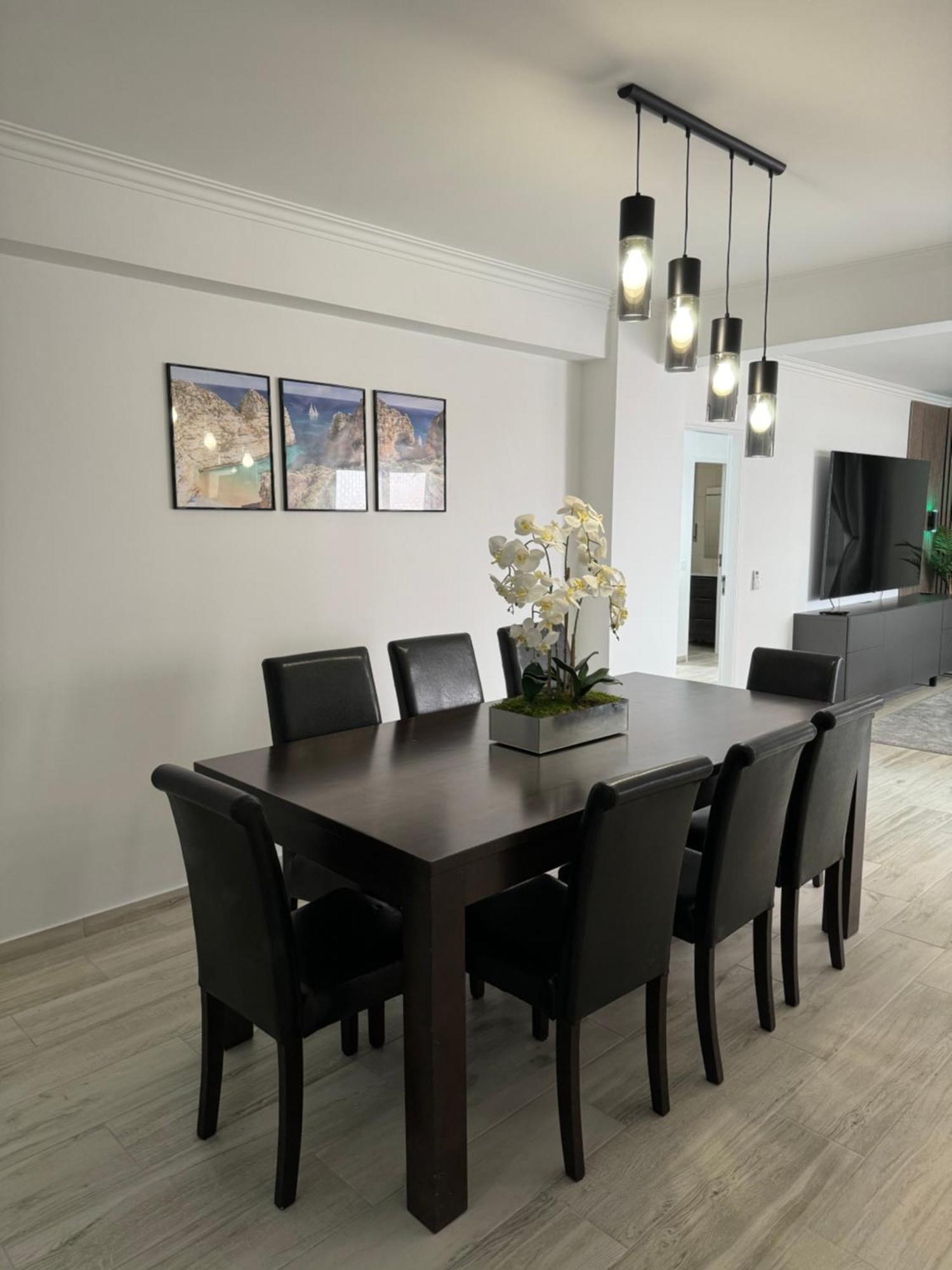 Princess Retreat Beautiful Modern Aprt 2 Min Walk From Quarteira Beach Exteriör bild