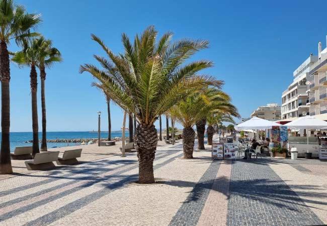Princess Retreat Beautiful Modern Aprt 2 Min Walk From Quarteira Beach Exteriör bild