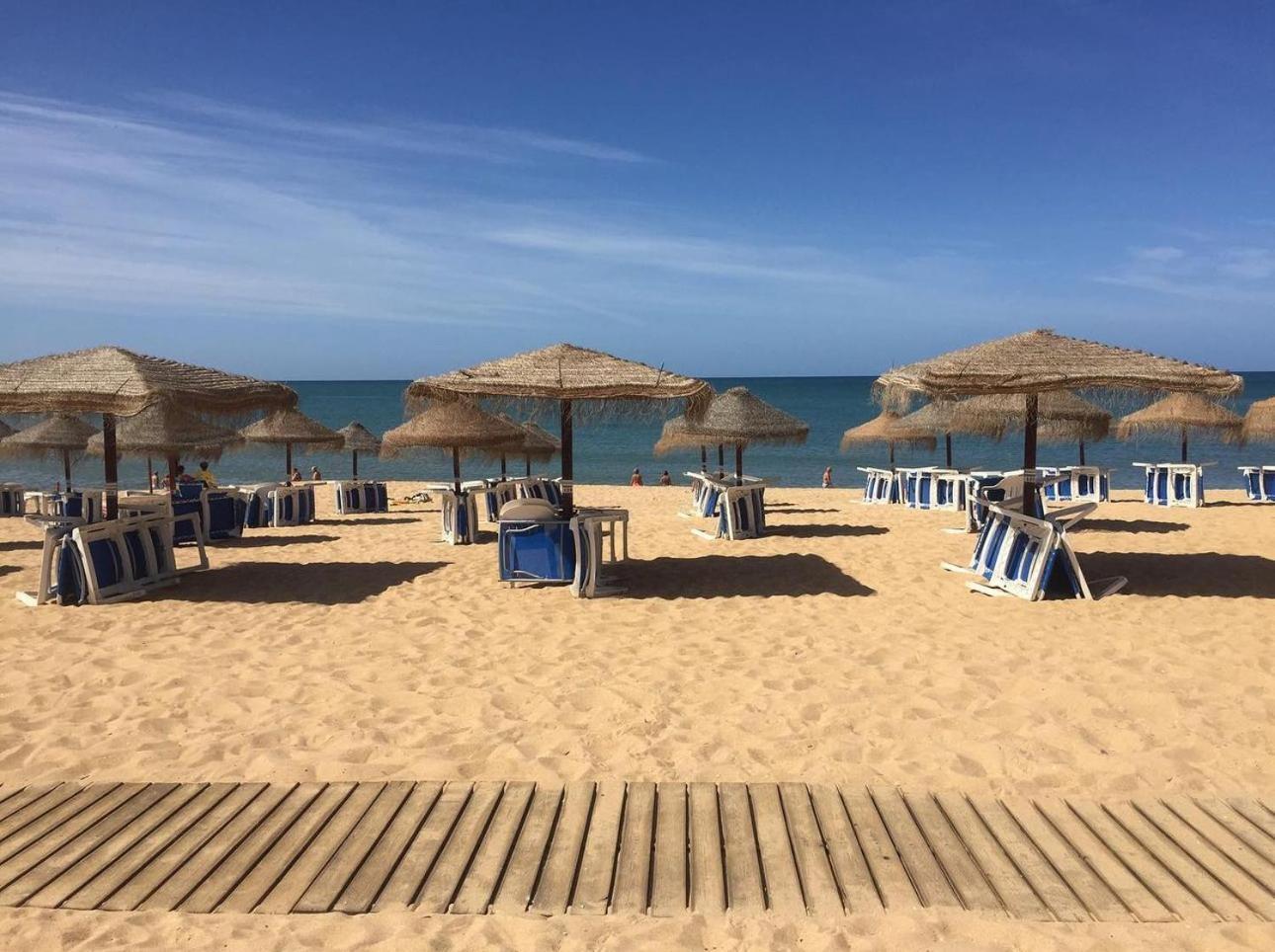 Princess Retreat Beautiful Modern Aprt 2 Min Walk From Quarteira Beach Exteriör bild