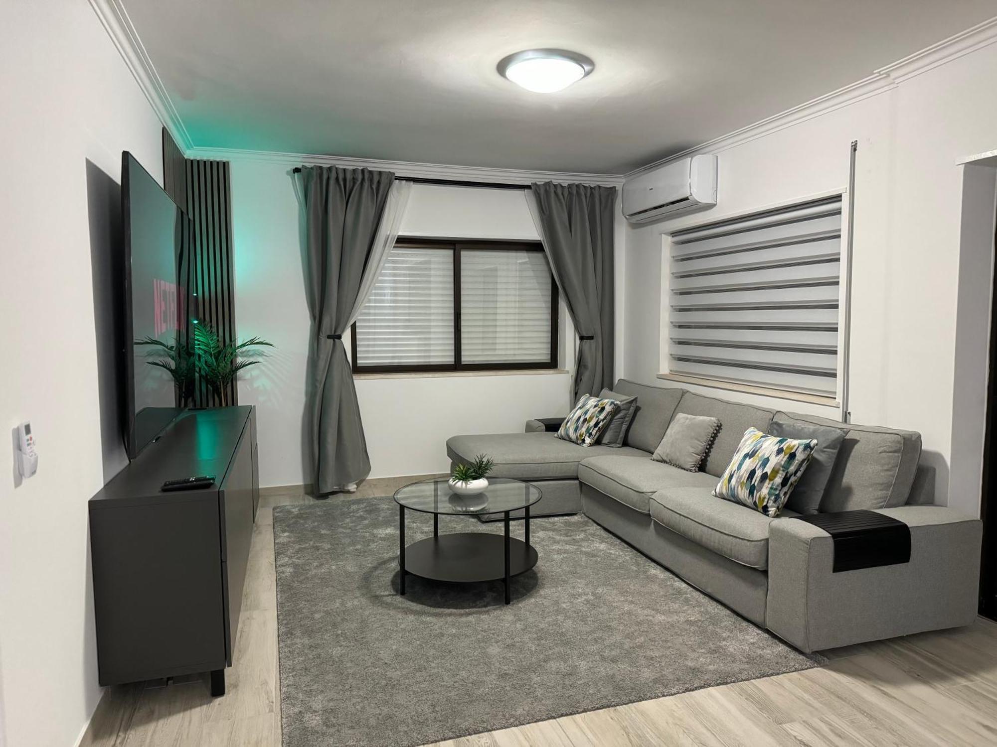 Princess Retreat Beautiful Modern Aprt 2 Min Walk From Quarteira Beach Exteriör bild