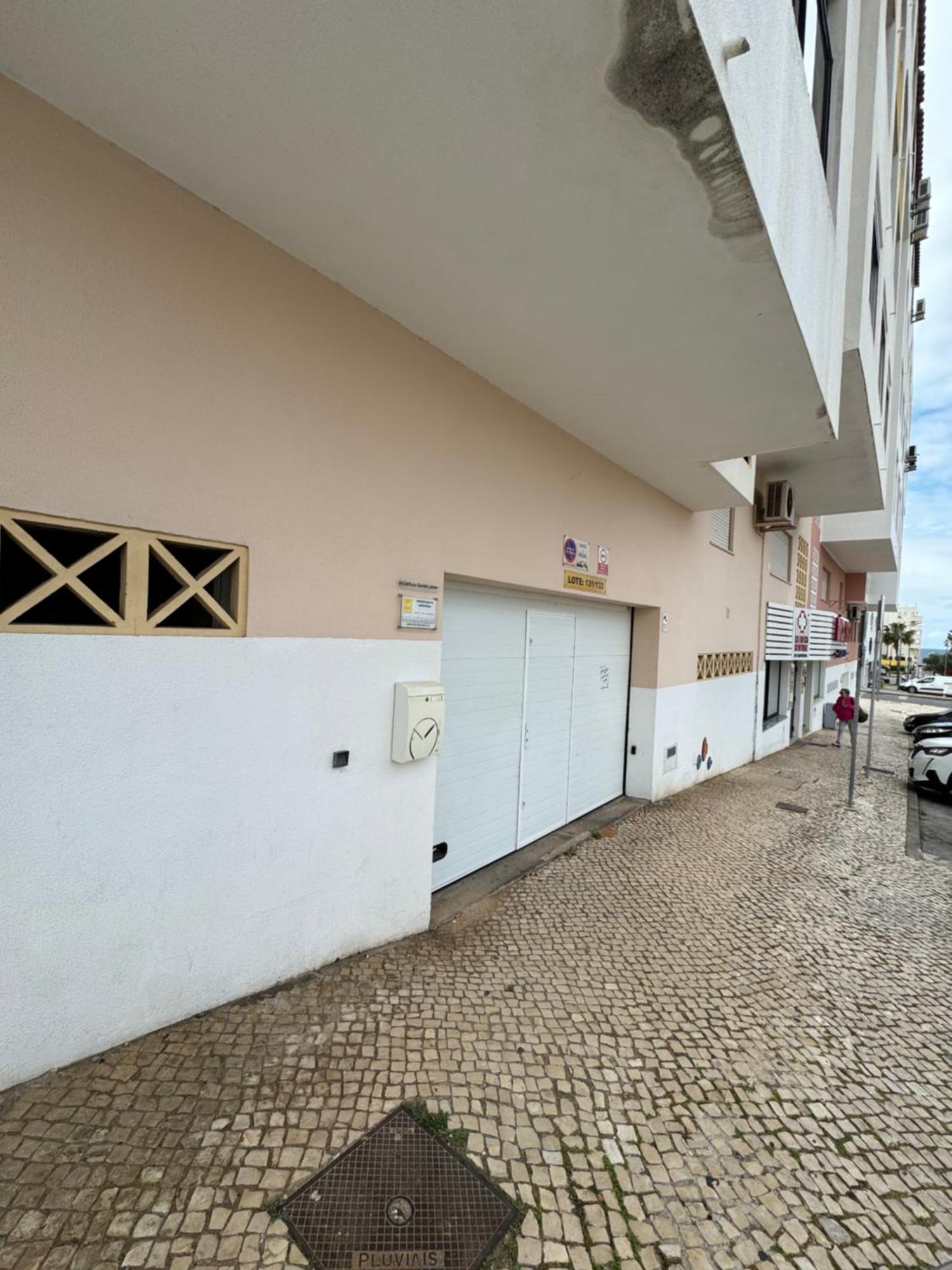 Princess Retreat Beautiful Modern Aprt 2 Min Walk From Quarteira Beach Exteriör bild