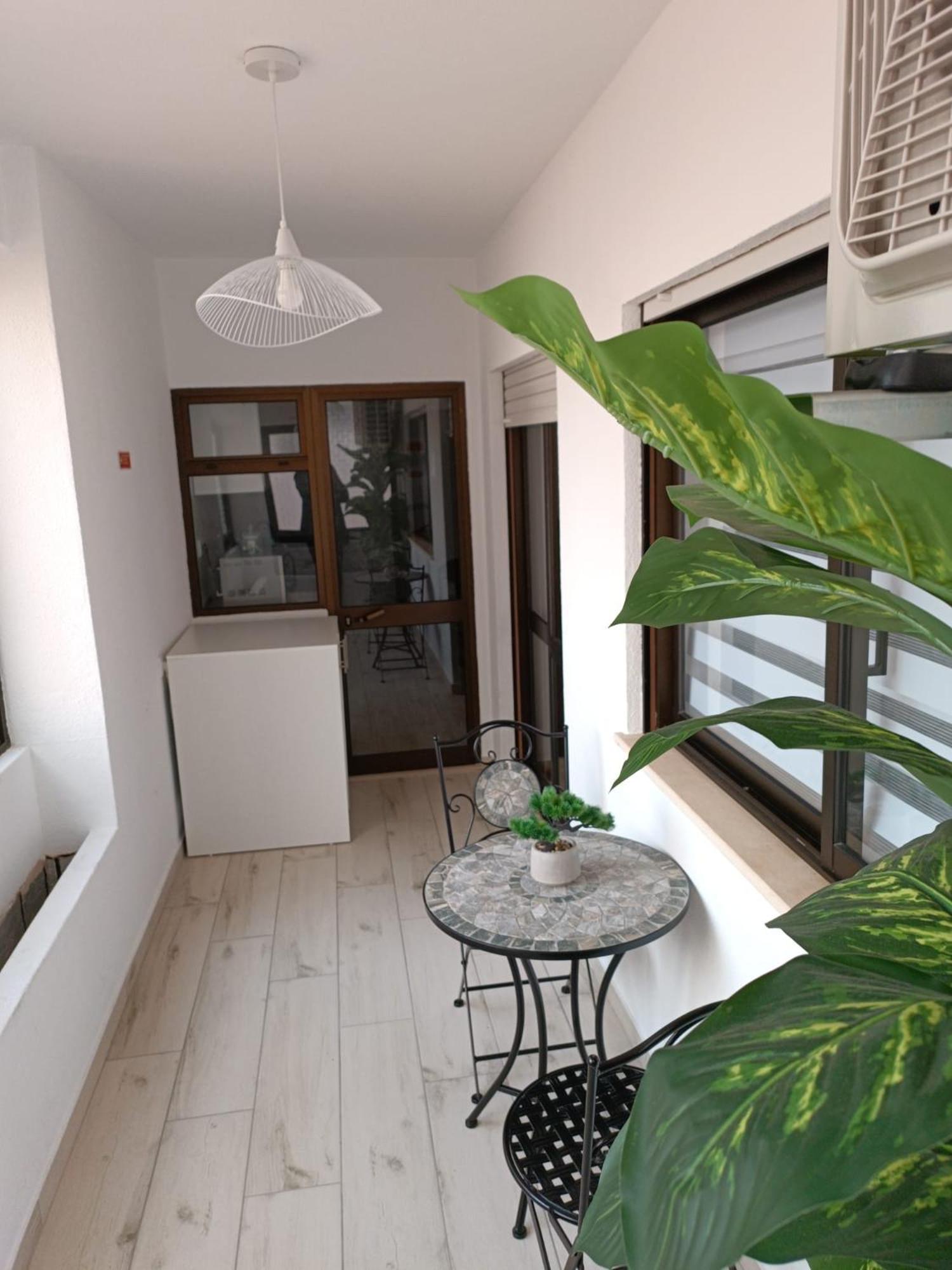 Princess Retreat Beautiful Modern Aprt 2 Min Walk From Quarteira Beach Exteriör bild